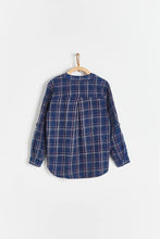 Cargar imagen en el visor de la galería, Beli Flannel T-Shirt

