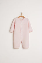Cargar imagen en el visor de la galería, Enterito Autumn Matelasse Shine Rosa
