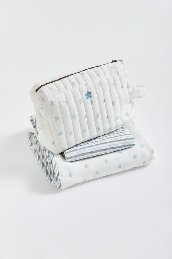 Noah Muslin Toiletry Bag