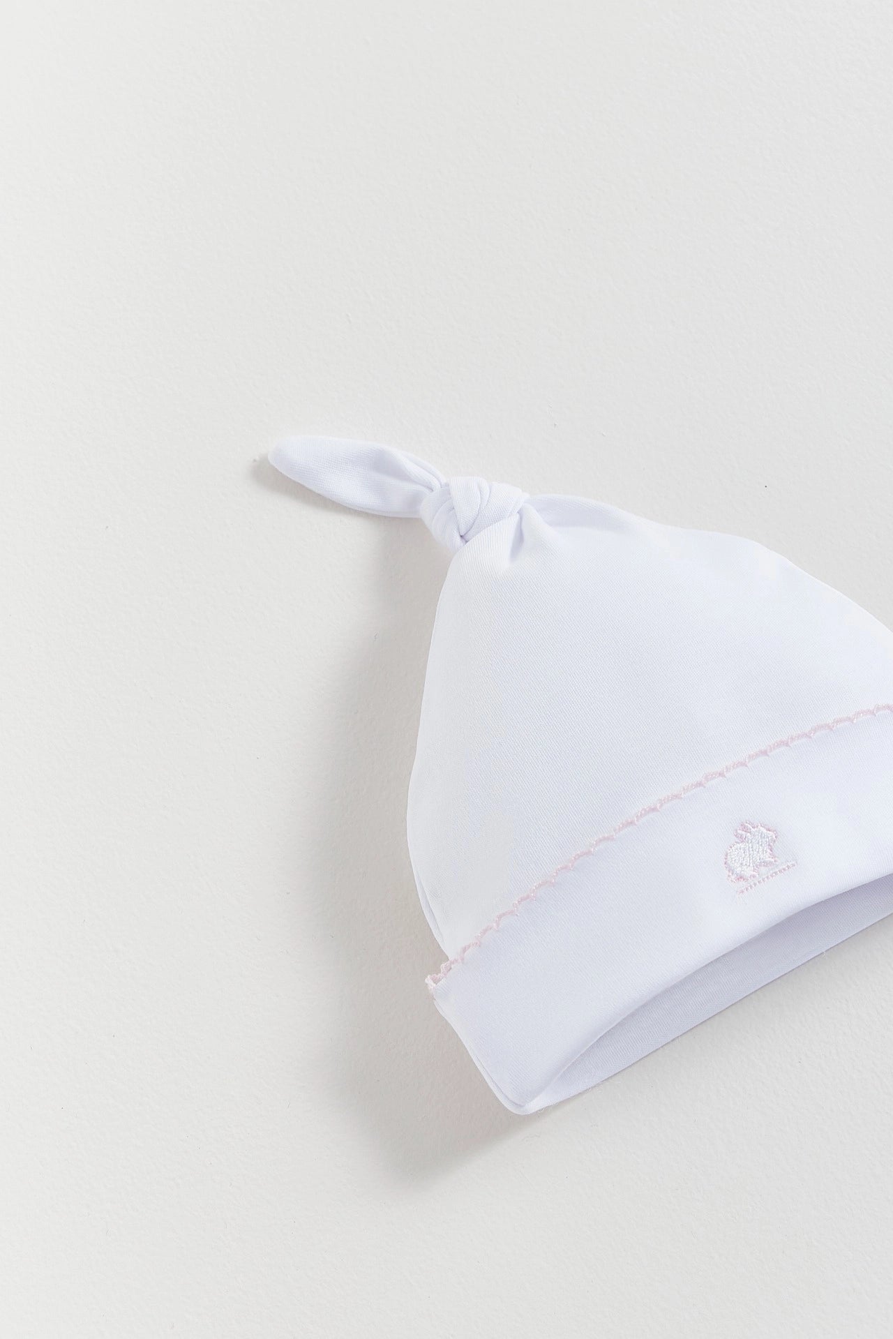 Gorro c/nudo logo rosa