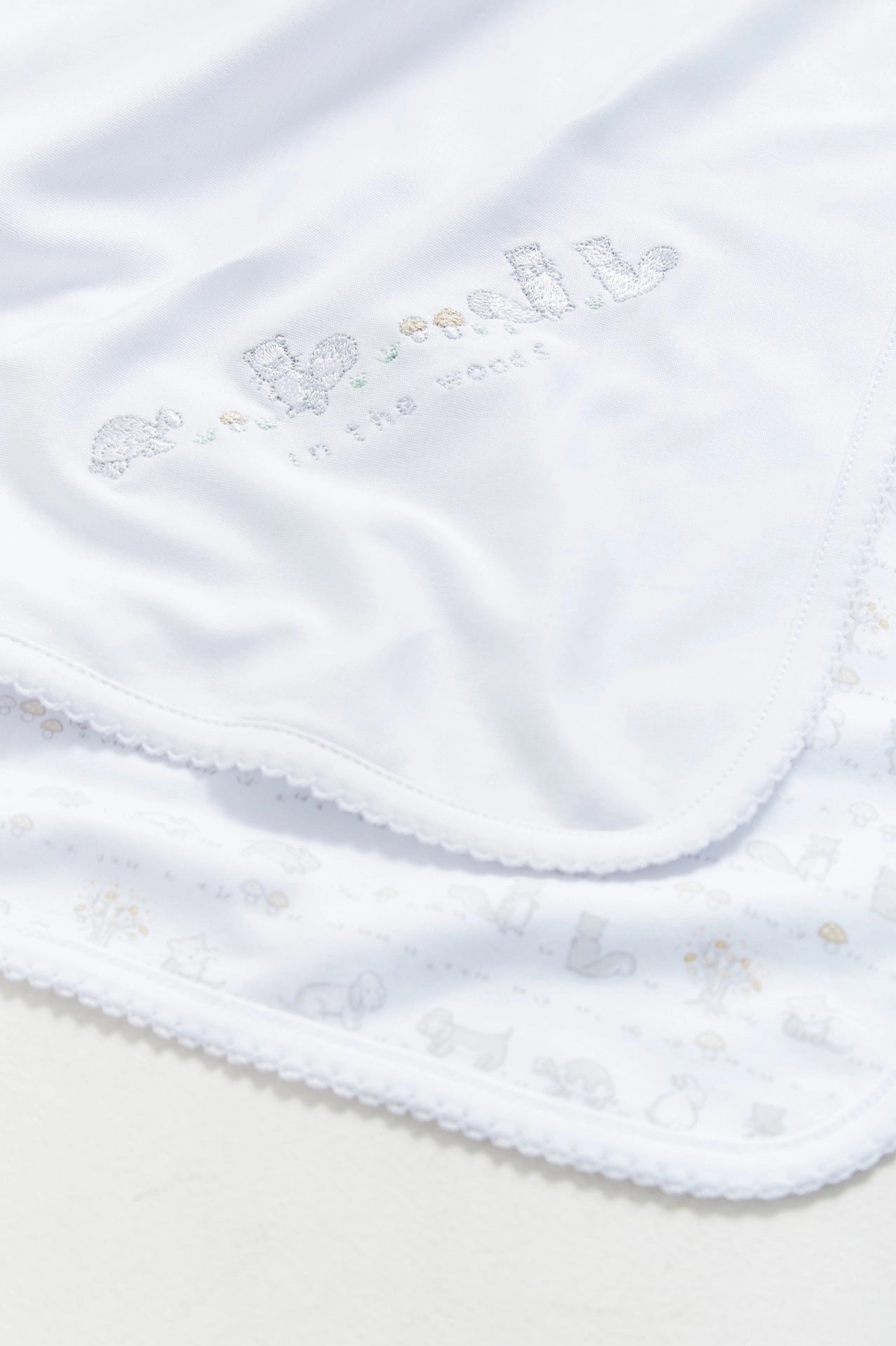 Manta in the woods GRIS