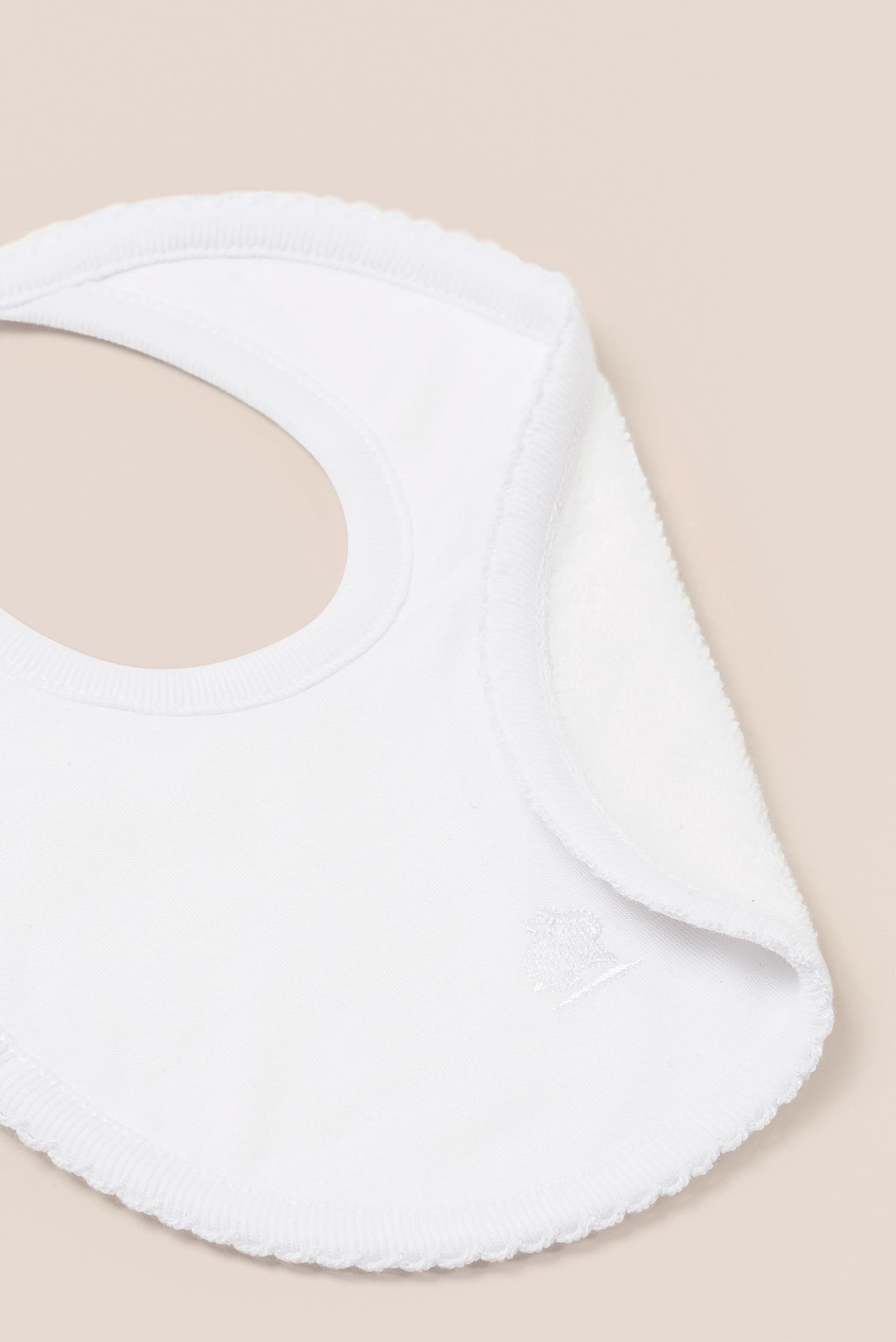 Babero NB logo blanco