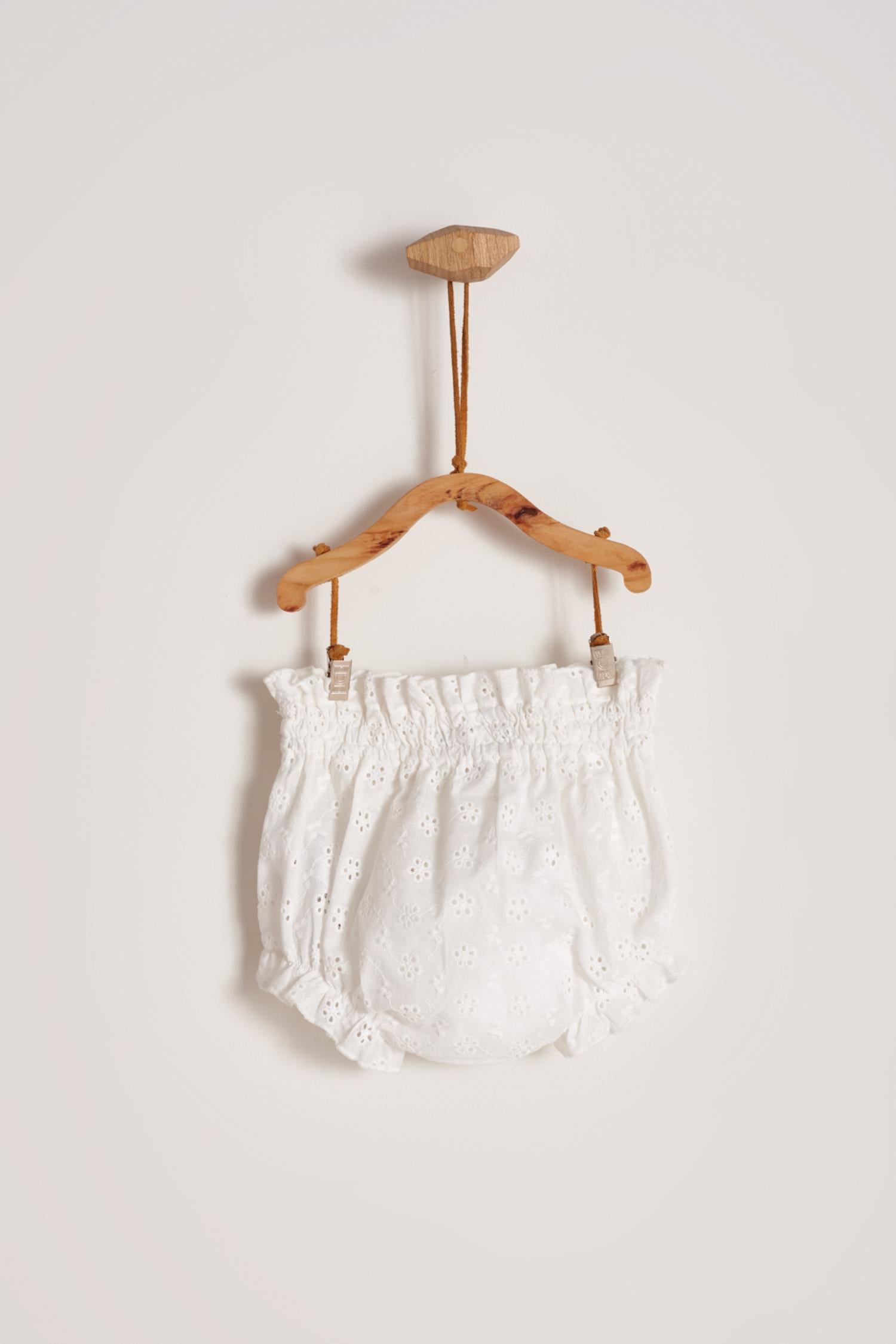 Bombacho Celebration girl