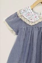 Cargar imagen en el visor de la galería, Vestido BB picnic
