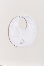 Cargar imagen en el visor de la galería, Babero chico mini safari Pima
